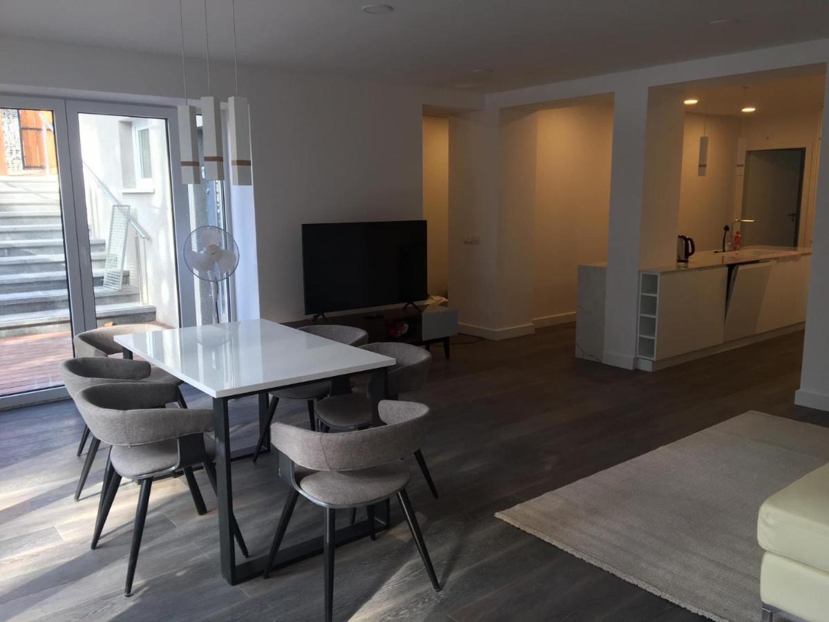 Luksusowy Apartament Pod Lasem, Otwock -Shared Garden, Sauna, Wood Hot Tub! Hot Tub Seasonal! Екстериор снимка