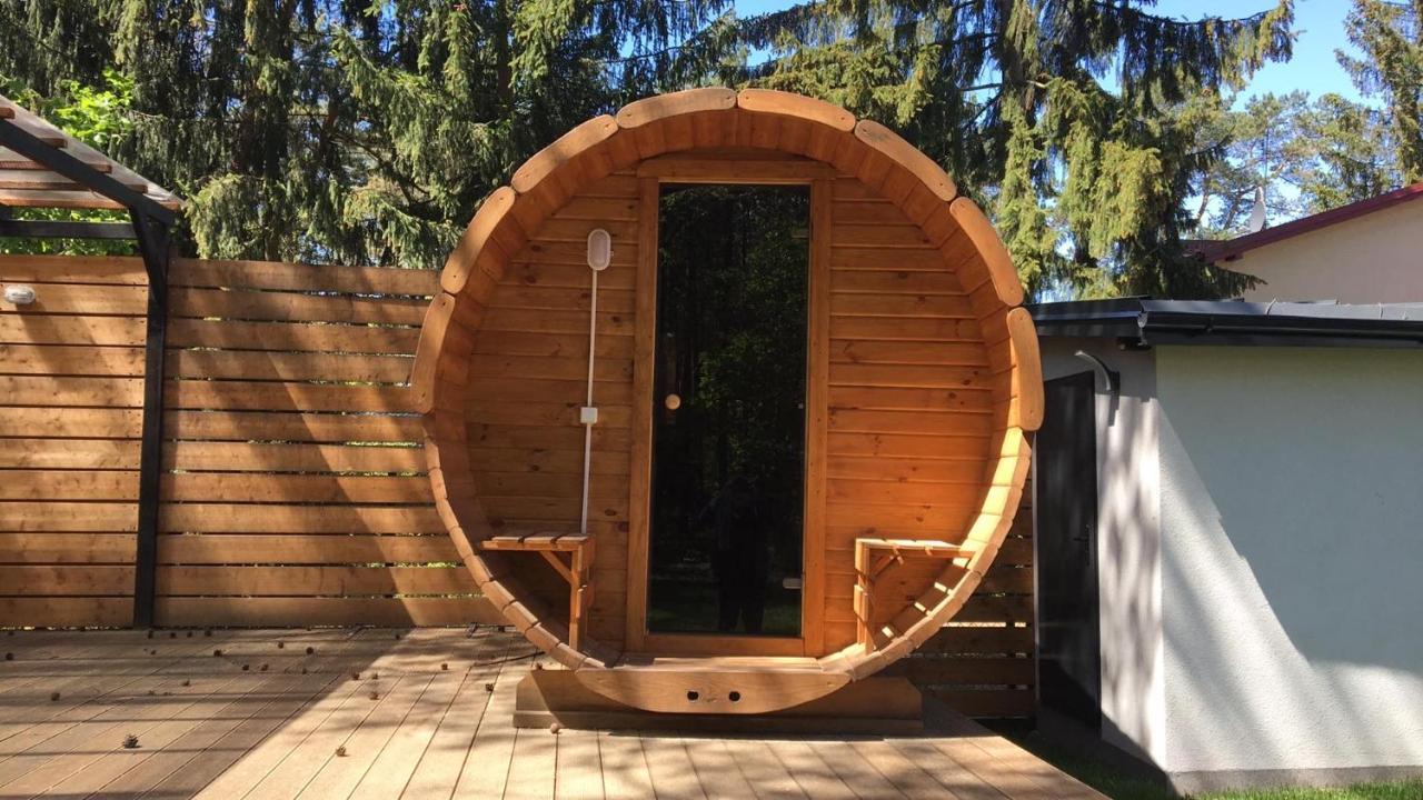 Luksusowy Apartament Pod Lasem, Otwock -Shared Garden, Sauna, Wood Hot Tub! Hot Tub Seasonal! Екстериор снимка